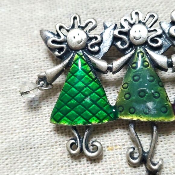 Vintage TC Silver Angels Brooch - Picture 2 of 7